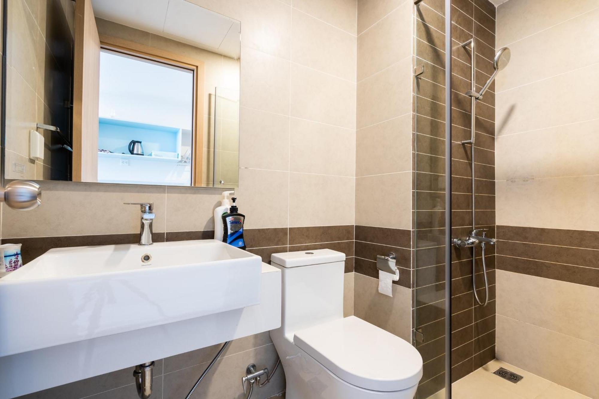 Căn hộ 2 Beds At Rivergate Residences TP. Hồ Chí Minh
